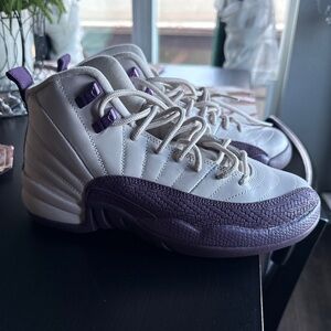 Jordan Kids Sneakers in Purple and Cream